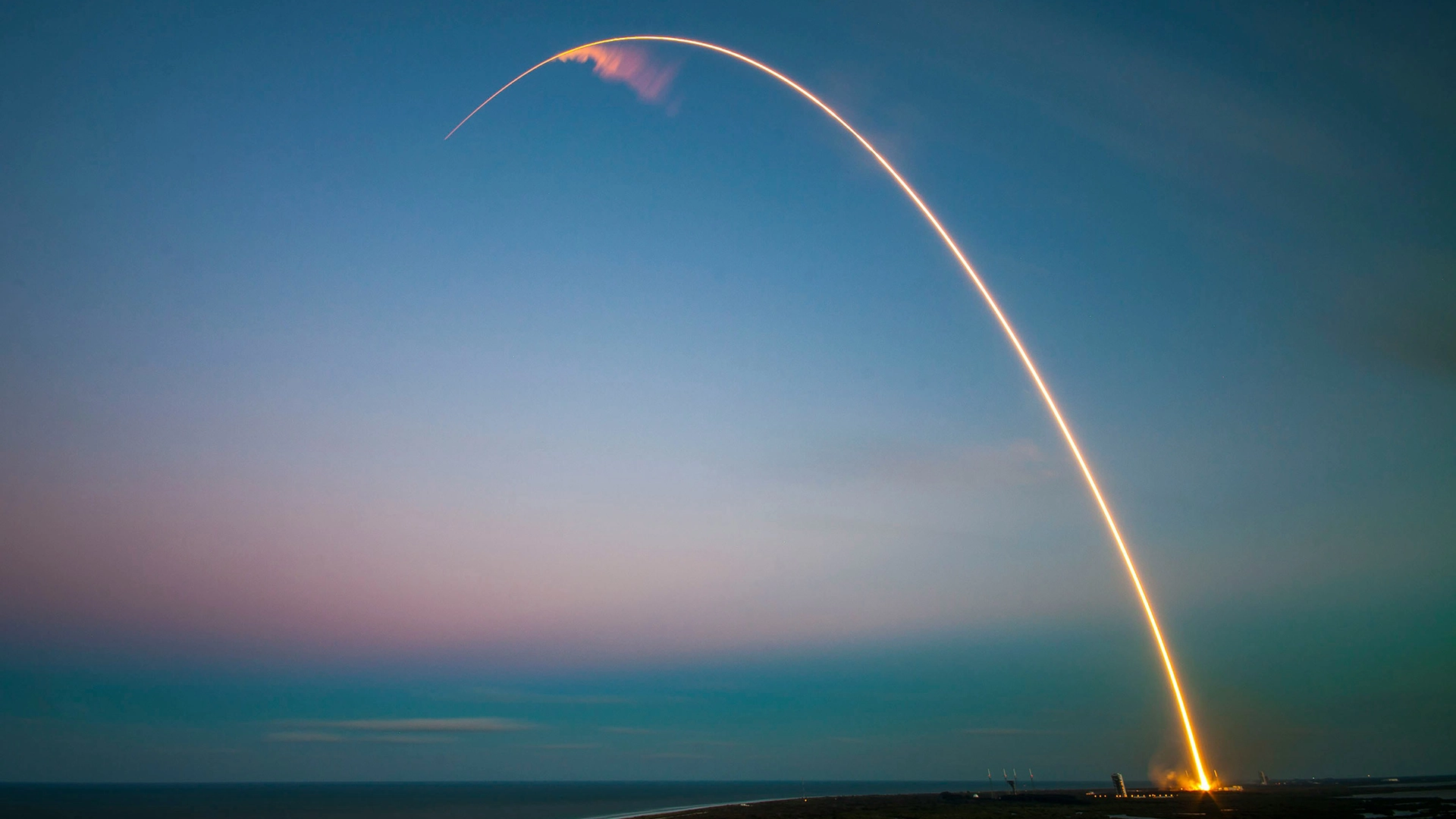 SpaceXのスターシップが爆発、連続3回目のテストフライトが失敗